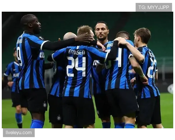 国际米兰三中卫体系下战术变化缺失表现及对赛季走势形成制约