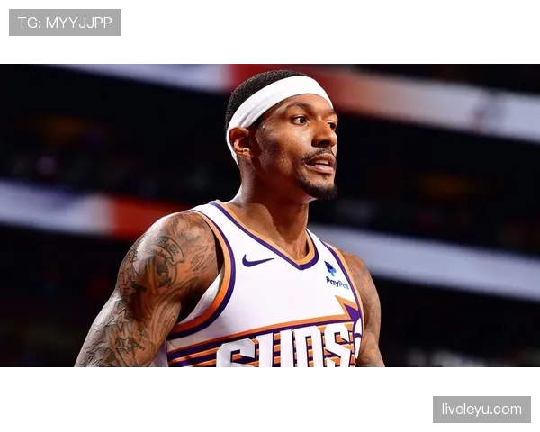 布拉德利·比尔三分稳健提升球队得分爆发率明显拉开差距