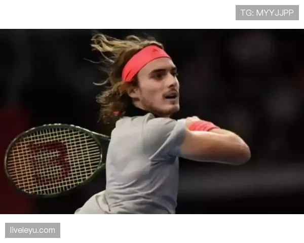 娜奥米·大阪穿个睡衣出门，随手那双鞋比我家车贵，人生观被刷新